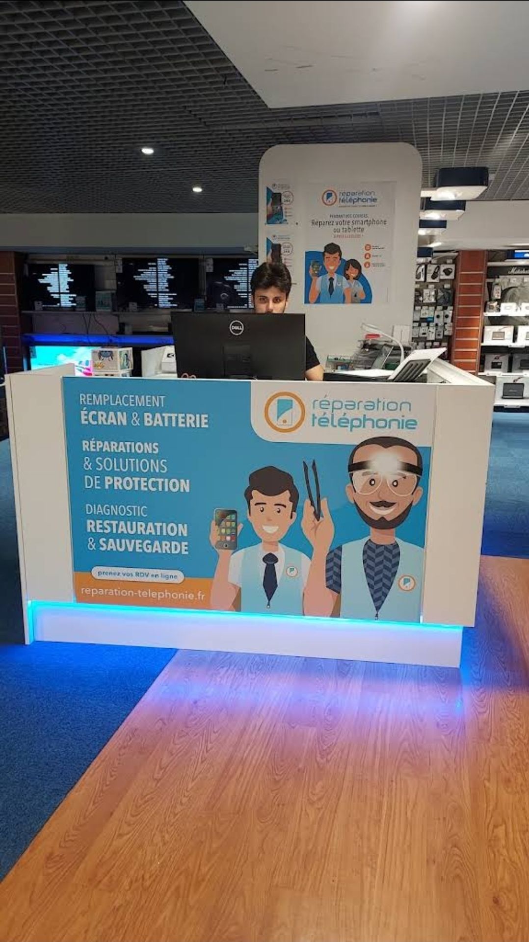 Corner réparation smartphone E.Leclerc Figeac